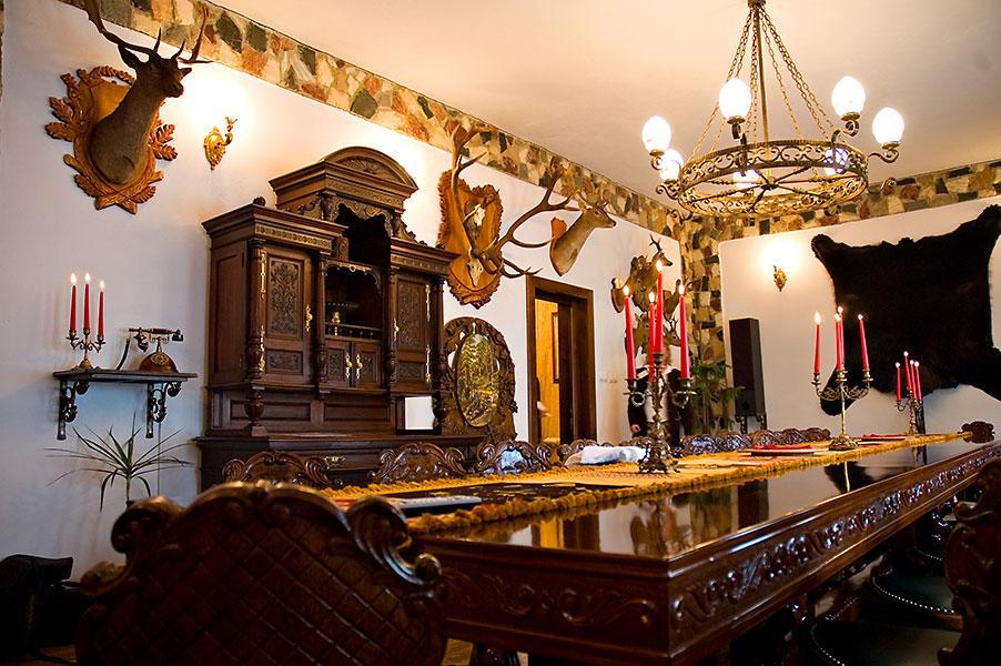 Hunter Prince Castle Hotel Турда Экстерьер фото